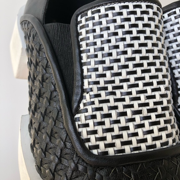 H Williams | Roebling Leather Flat Loafers - Picture 3 of 5